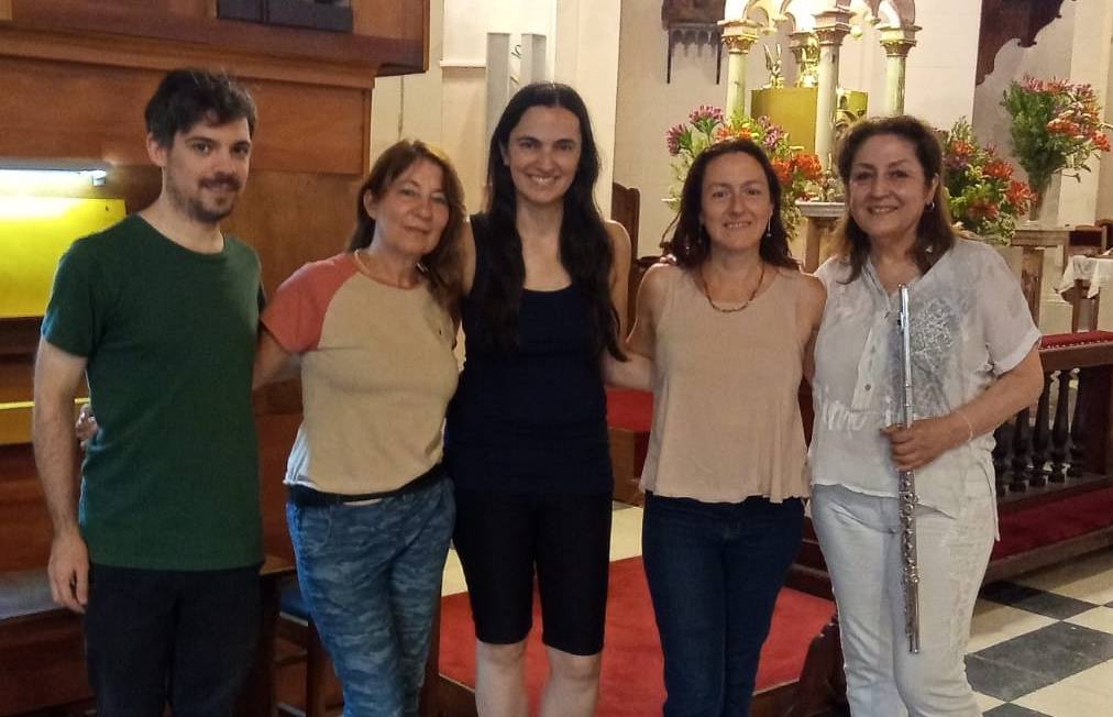 Funense brinda concierto de órgano, flauta y voces en una basílica de Rosario